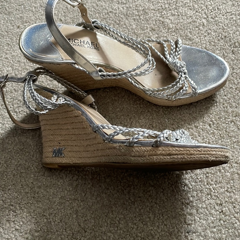 MK wedges